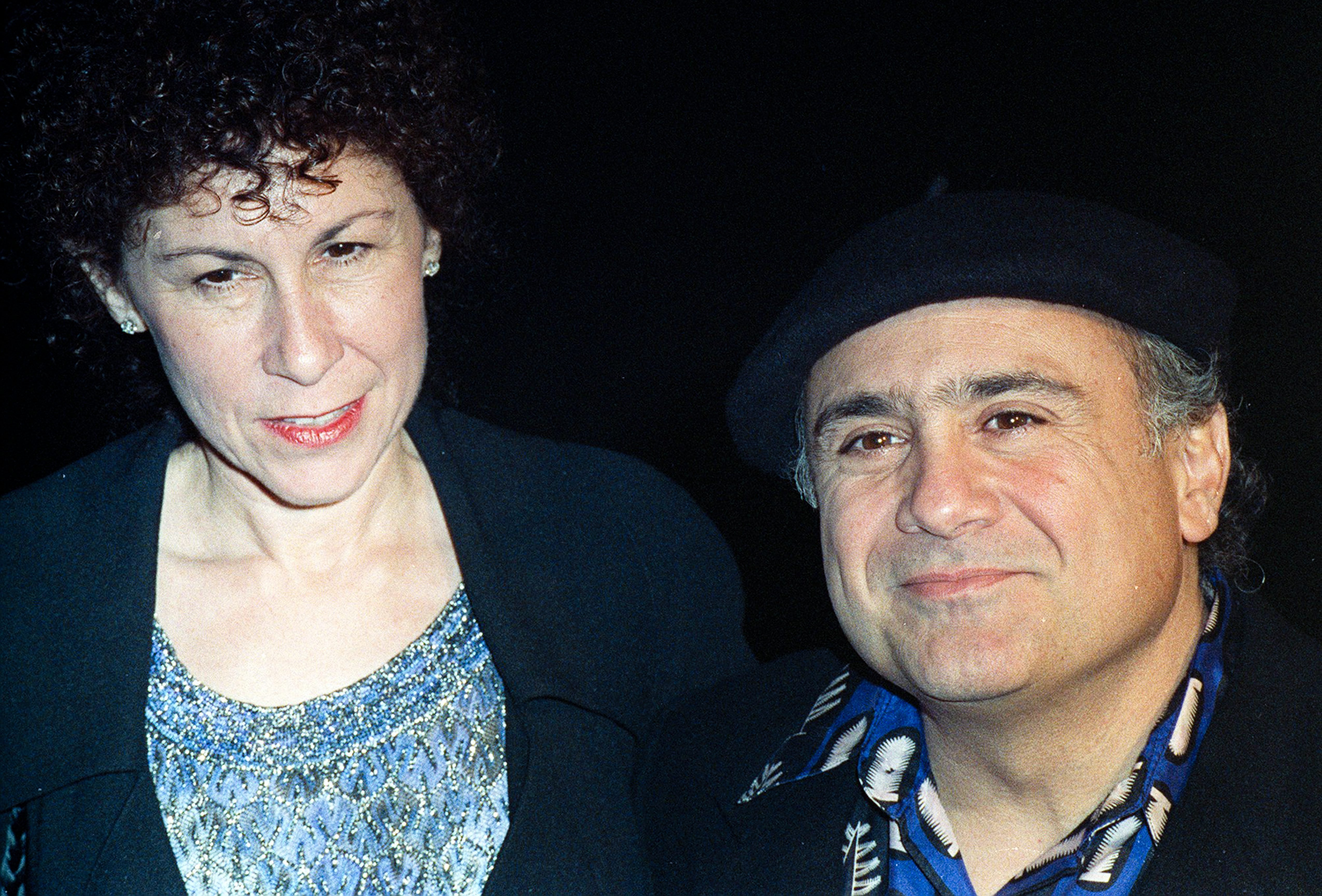 Danny DeVito with his wife, actress Rhea Perlman, circa 1990 | Photo: GettyImages