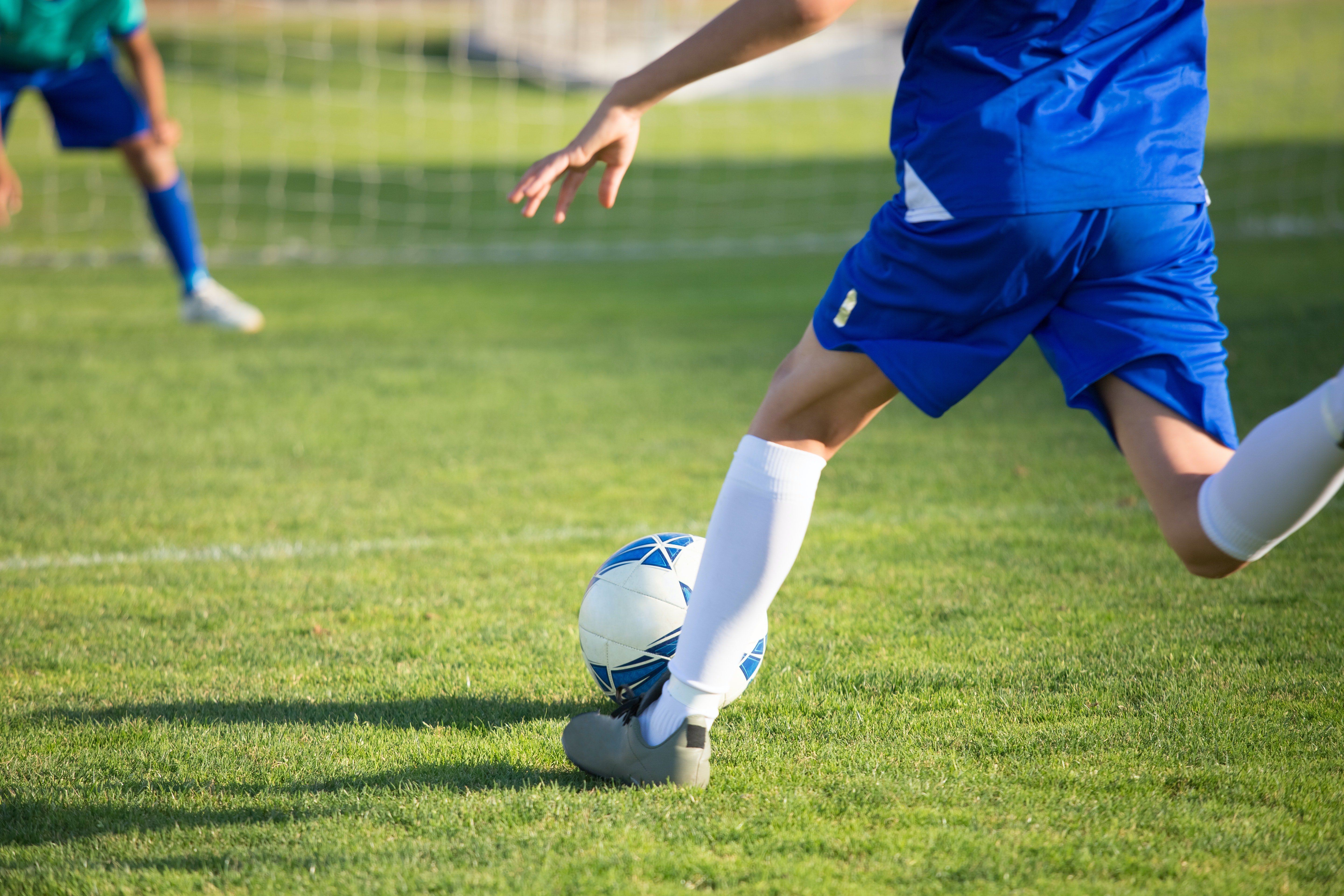 Sam was thrilled to join Jake's soccer team & walked to the pitch after class for the screening. | Source: Pexels