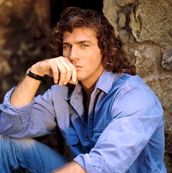 Joe Lando dans la peau de Sully | Source : Getty Images