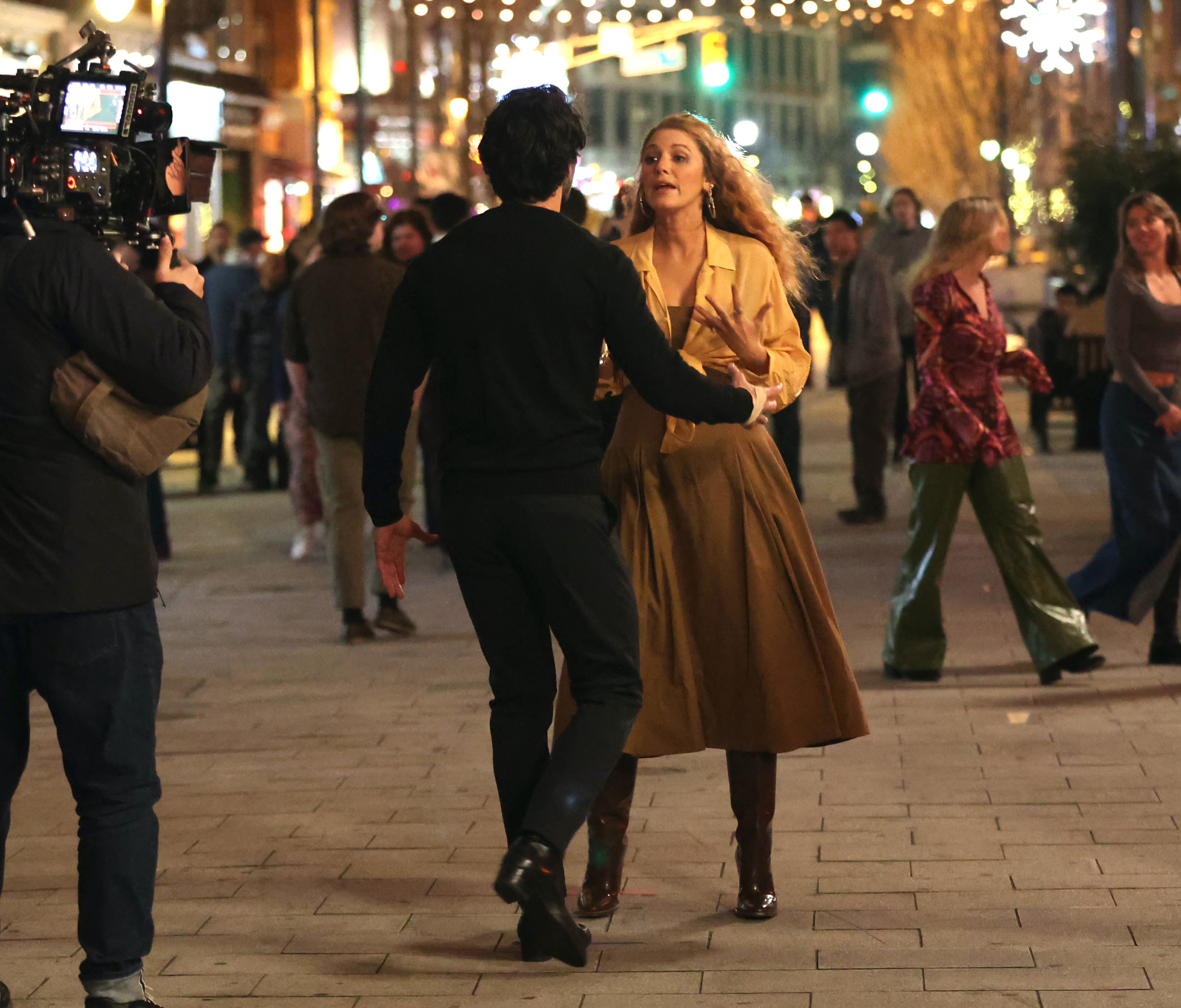 Justin Baldoni and Blake Lively are seen on the set of 'It Ends with Us' on January 12, 2024 in New Jersey | Source: Getty Images