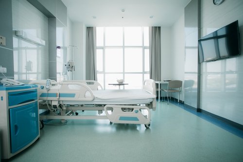 Bild eines Krankenhauszimmers | Quelle: Shutterstock