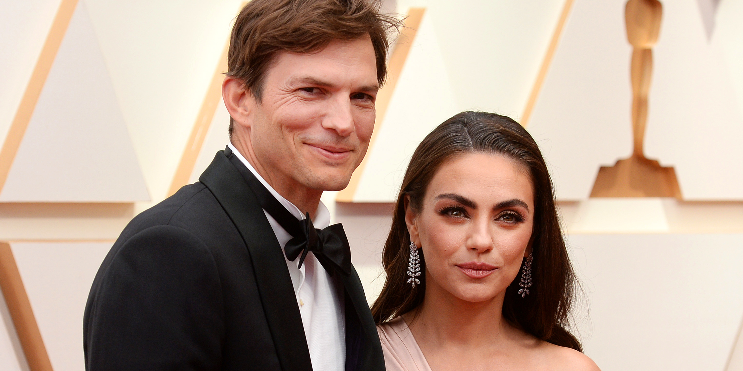 Mila Kunis and Ashton Kutcher | Source: Getty Images