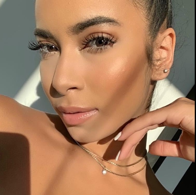 Aimee Aguilar posed for a close-up photo shared on June 2, 2019. | Source: Facebook/Aimee Elizabeth Aguilar