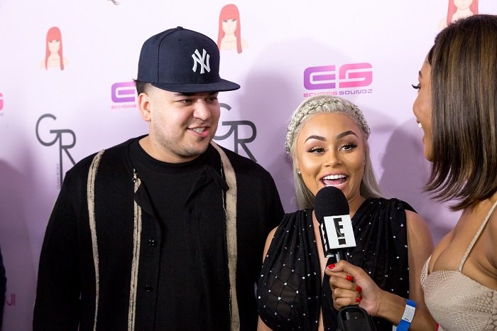 Rob Kardashian y Blac Chyna en la celebración del cumpleaños de Blac Chyna y la presentación de su colección de emoticones 'Chymoji' el 10 de mayo de 2016. | Foto: Getty Images