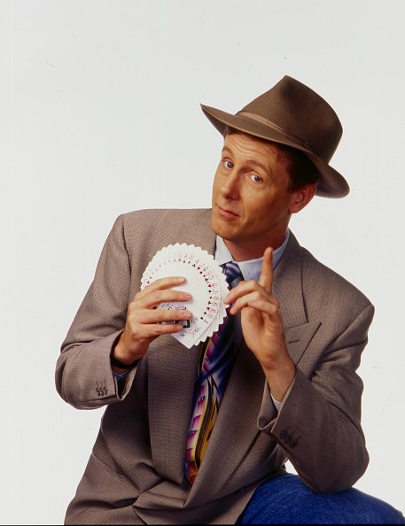 American actor and magician Harry Anderson (1952 - 2018) in Los Angeles, California, 1987 | Photo: Getty Images