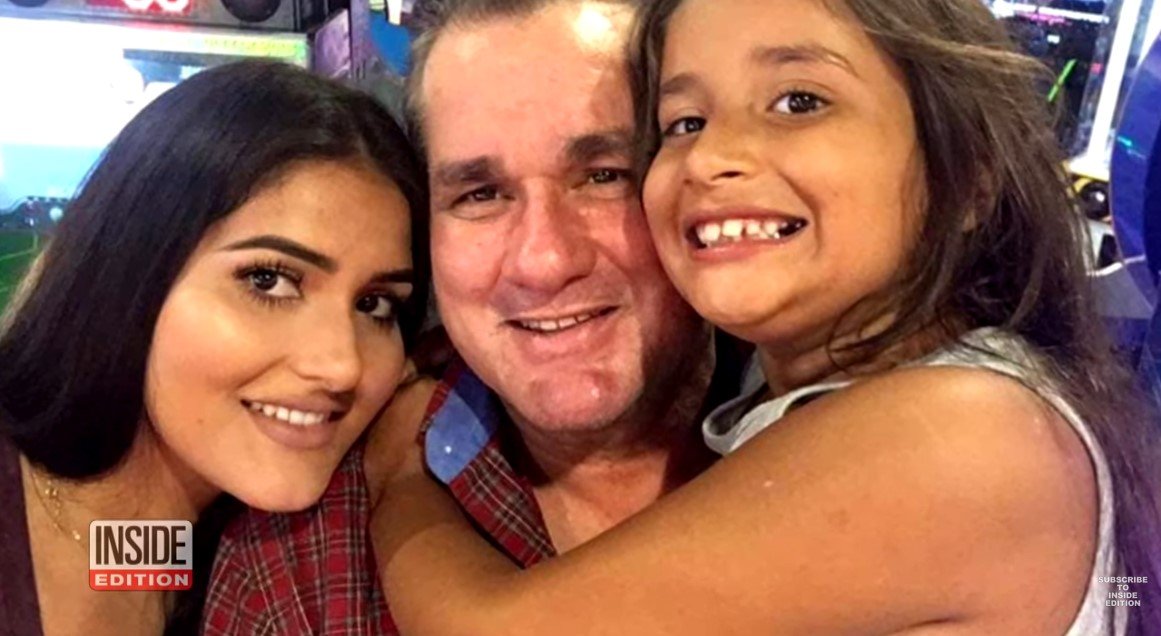 Picture of Shantel Carrillo with her dad and her daughter  | Source: Youtube/ Inside Edition