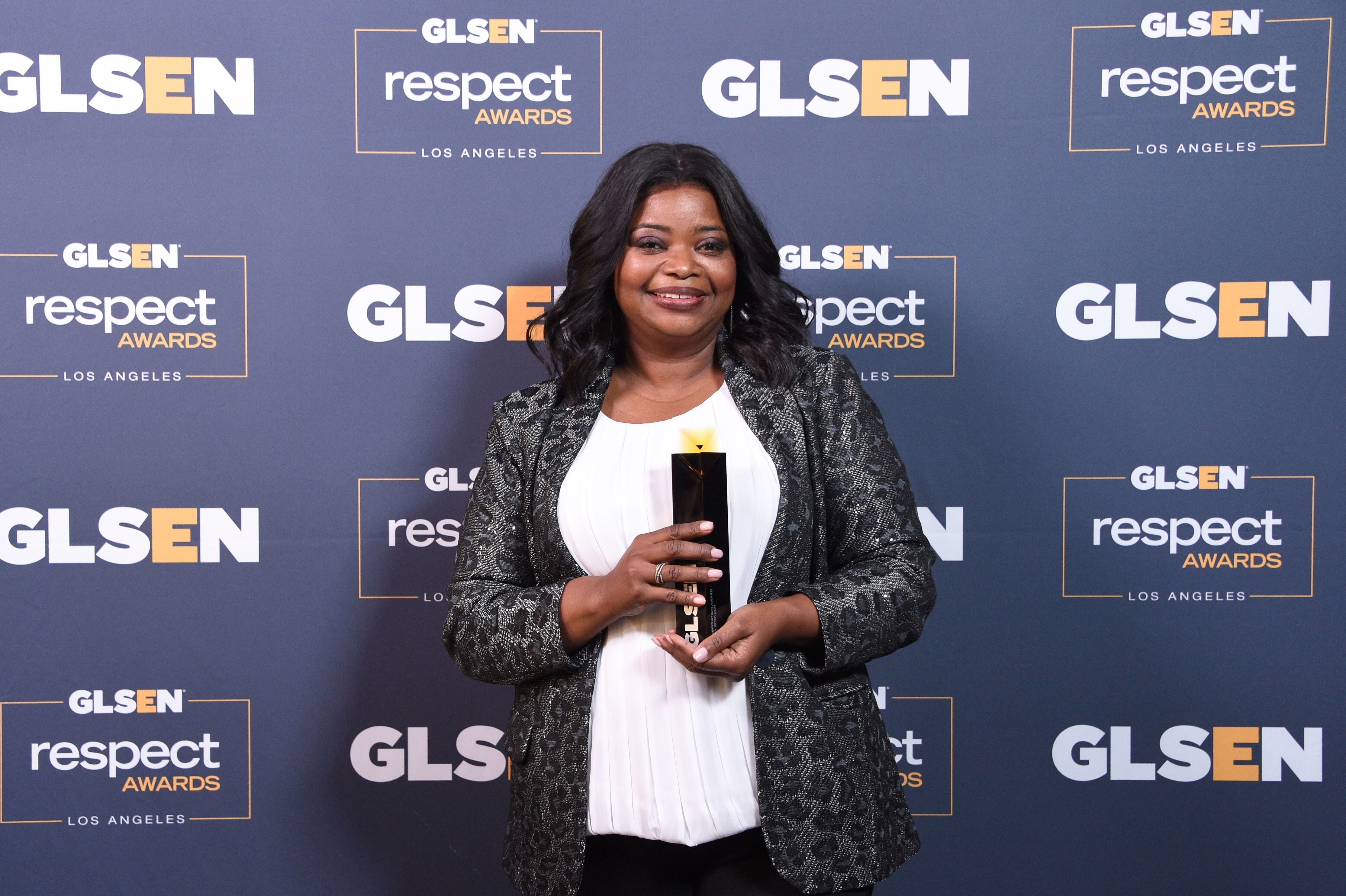 Octavia Spencer with her 2019 GLSEN Respect Award in Los Angeles | Source: Getty Images/GlobalImagesUkraine