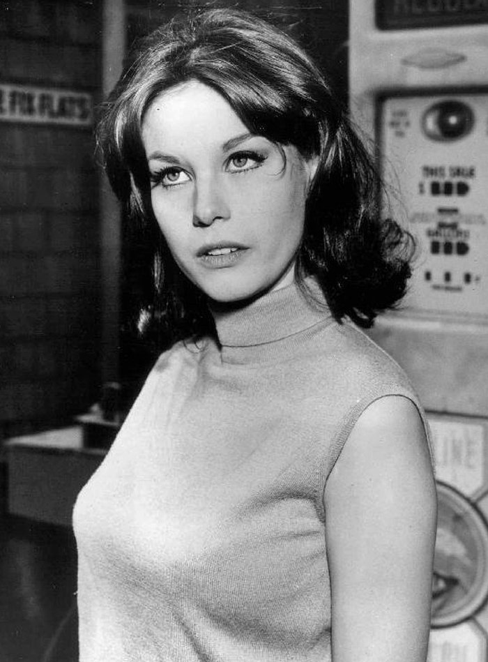 Lana Wood.  | Source: Wikimedia Commons