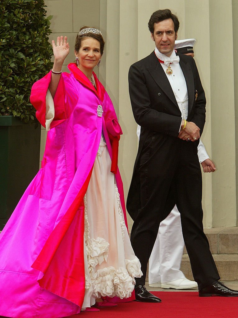 La infanta Elena y Jaime de Marichalar en la boda del príncipe danés Frederik y Mary Elizabeth Donaldson, el 14 de mayo de 2004 en Copenhague, Dinamarca. | Foto: Getty Images