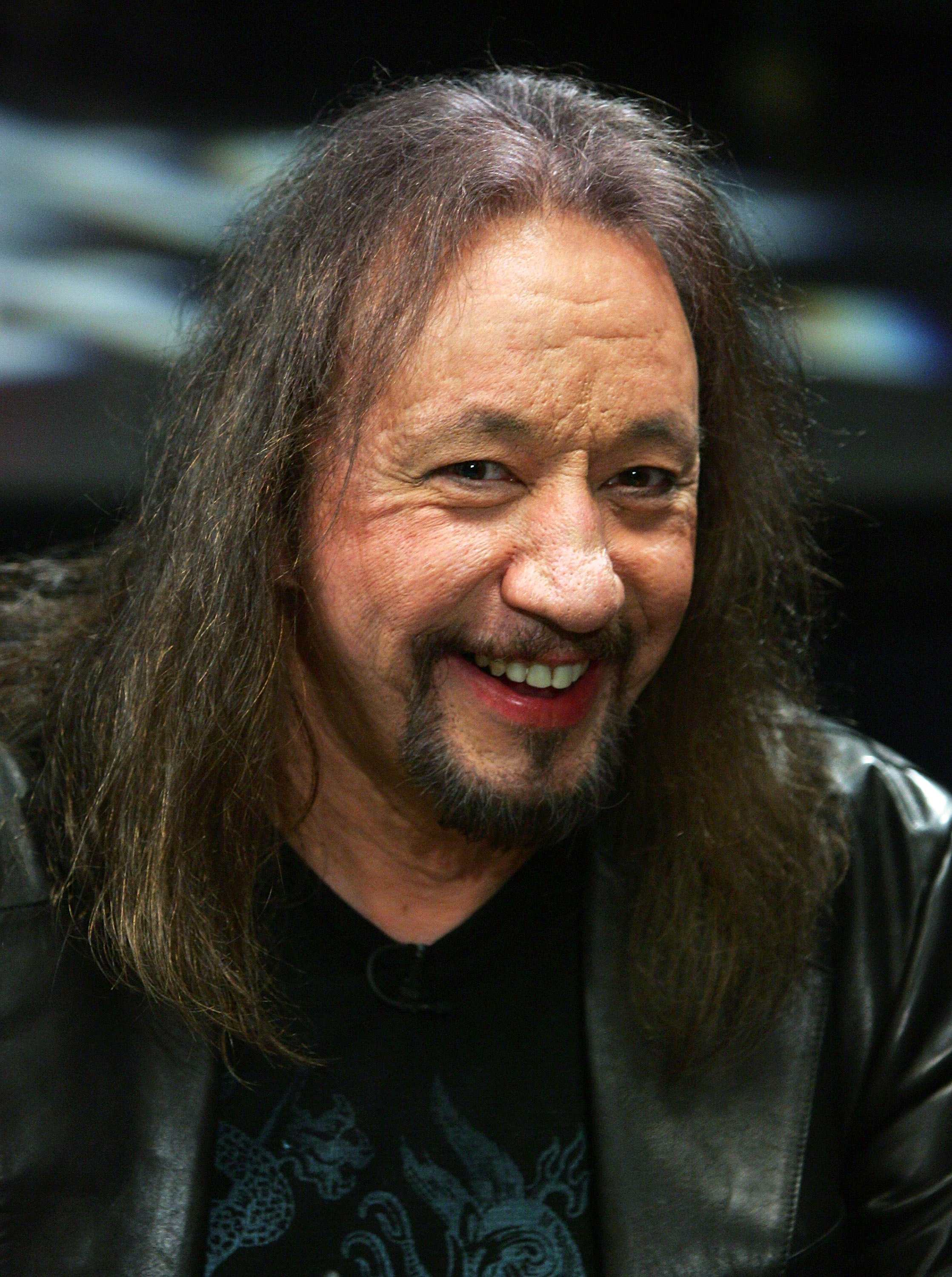 Ace Frehley smiles while participating in the VH1 Classic Rock 'n' Roll Celebrity Poker Tournament at the Flamingo Las Vegas November 2, 2006 in Nevada | Source: Getty Images