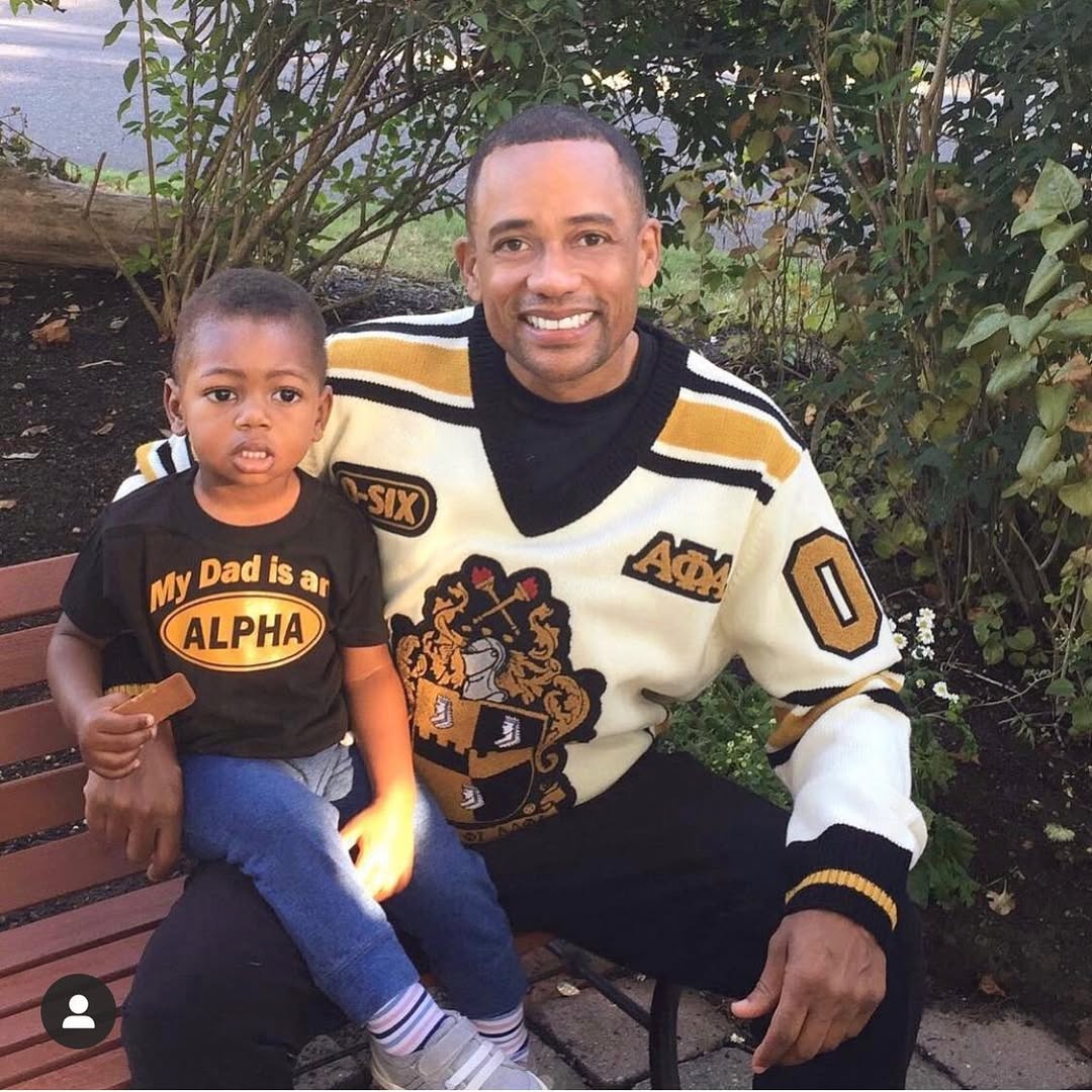 The TV star pictured with his son Pierce in a post dated December 4, 2020 | Source: Instagram/hillharper