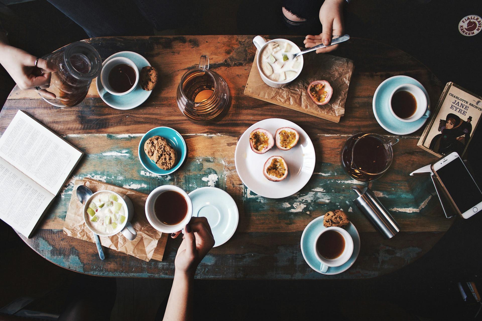 An aerial view of a coffee shop | Source: Pexels