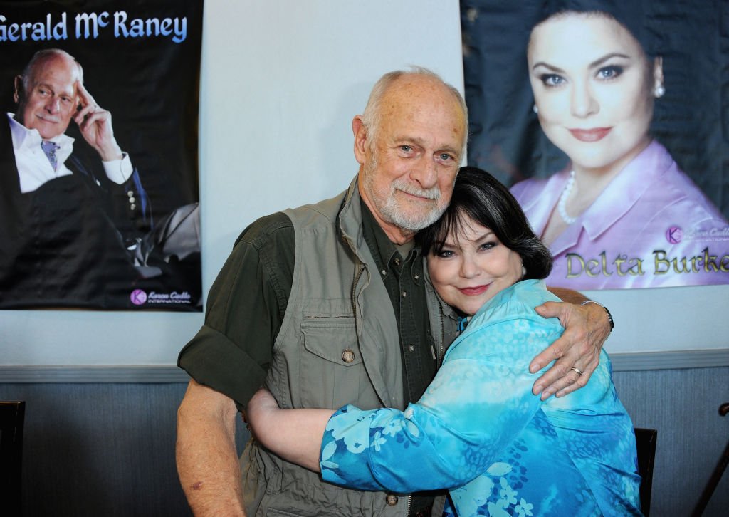  Gerald McRaney and Delta Burke attend the 2020 Hollywood Show held at Marriott Burbank Airport Hotel on February 1, 2020 | Photo: Getty Images