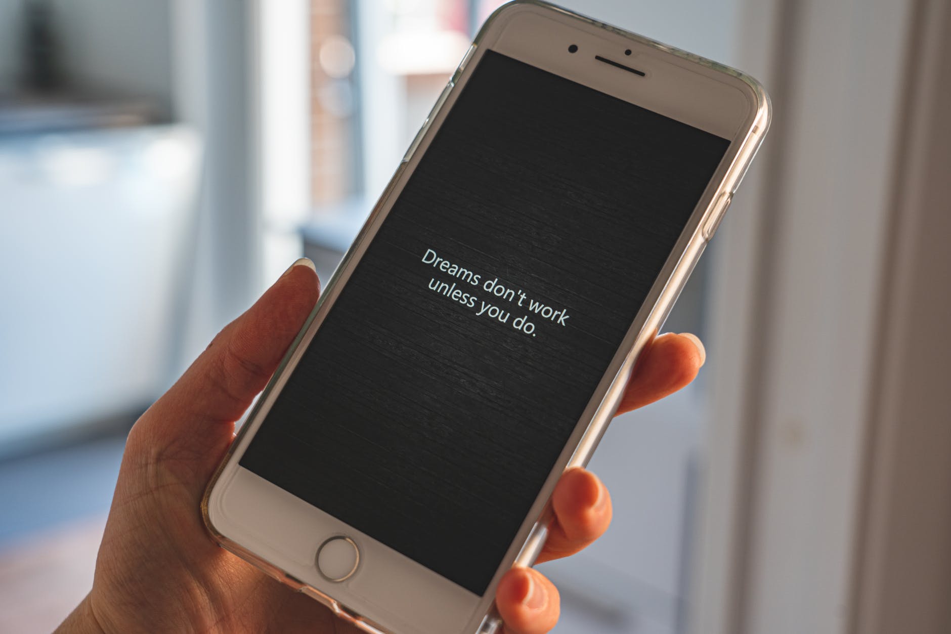 Phoebe pretended to hang up, but she wanted to hear their conversation. | Source: Pexels