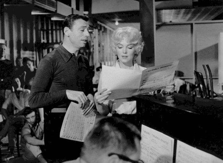  Yves Montand and Marilyn Monroe on the set of 