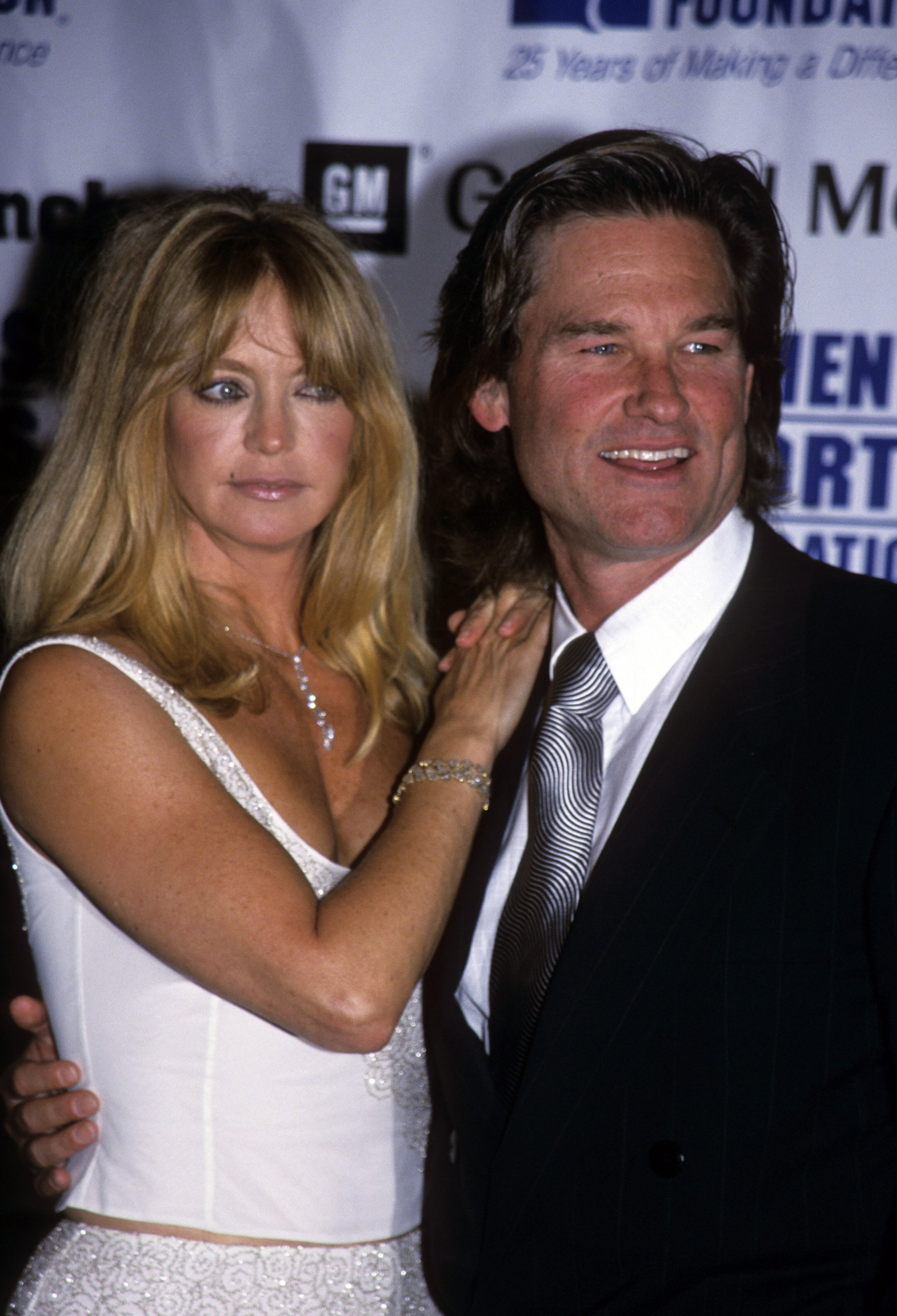 Goldie Hawn and Kurt Russell in New York, October 18, 1999. | Source: Getty Images