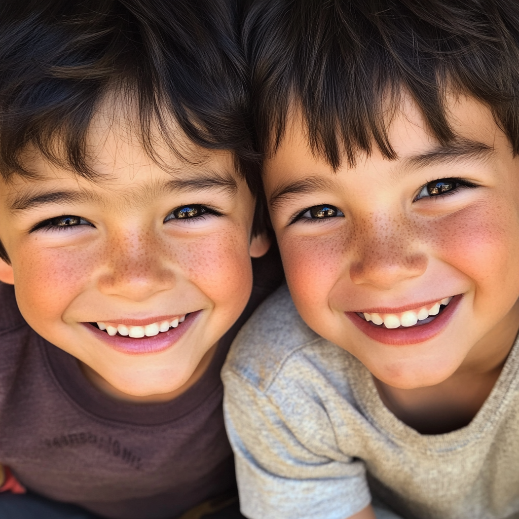 Two smiling boys | Source: Midjourney