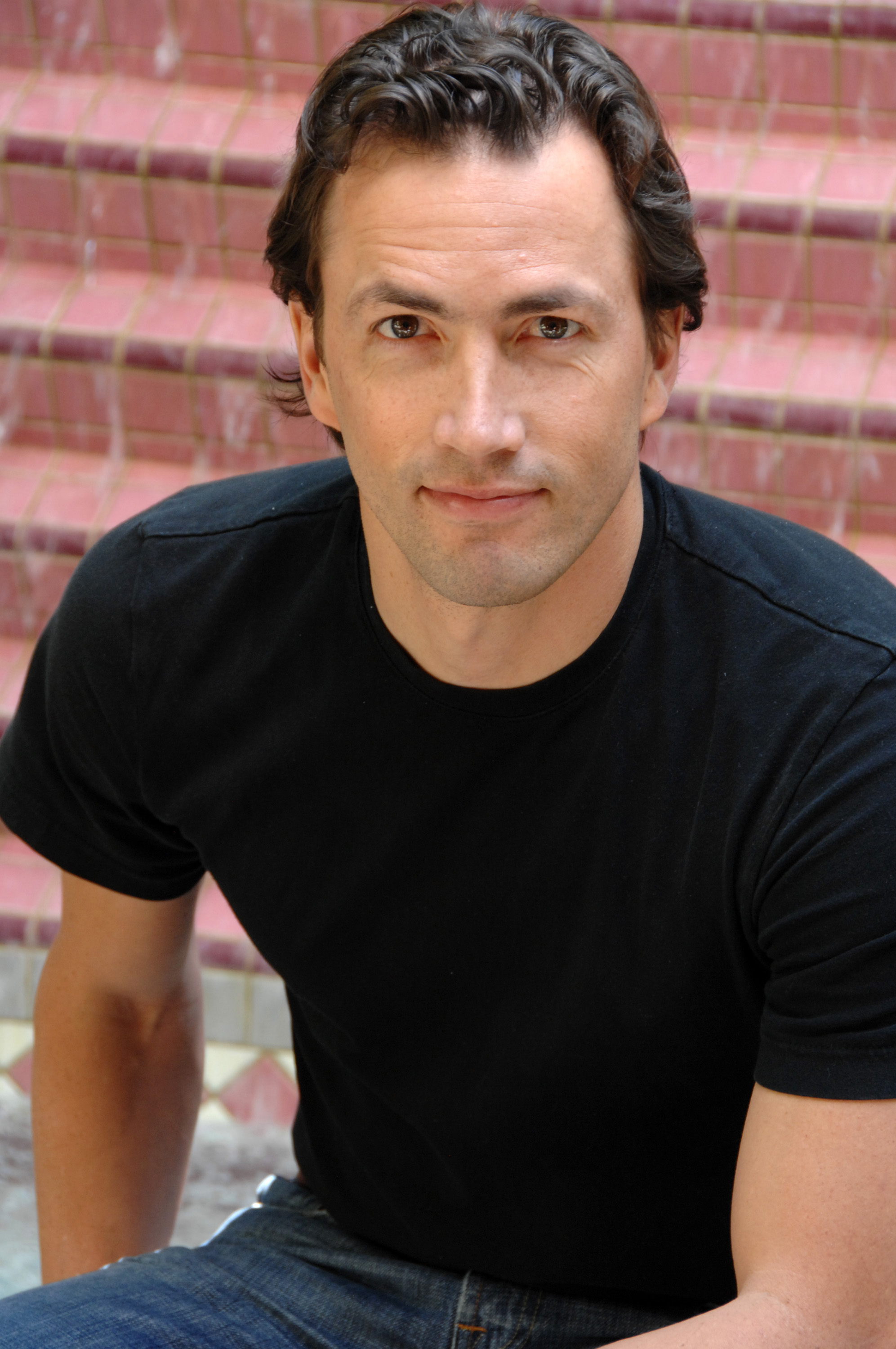 Andrew Shue at the "Gracie" press conference on May 24, 2007 | Source: Getty Images