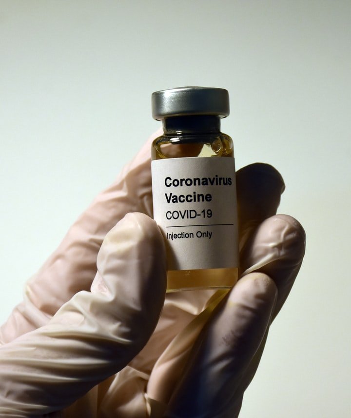 Un vaccin contre le COVID-19. l Source : Unsplash