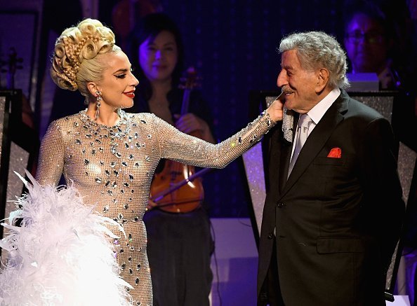 Lady Gaga performs with Tony Bennett during her 'JAZZ & PIANO' residency at Park Theater at Park MGM on January 20, 2019, in Las Vegas, Nevada.| Photo: GettyImages