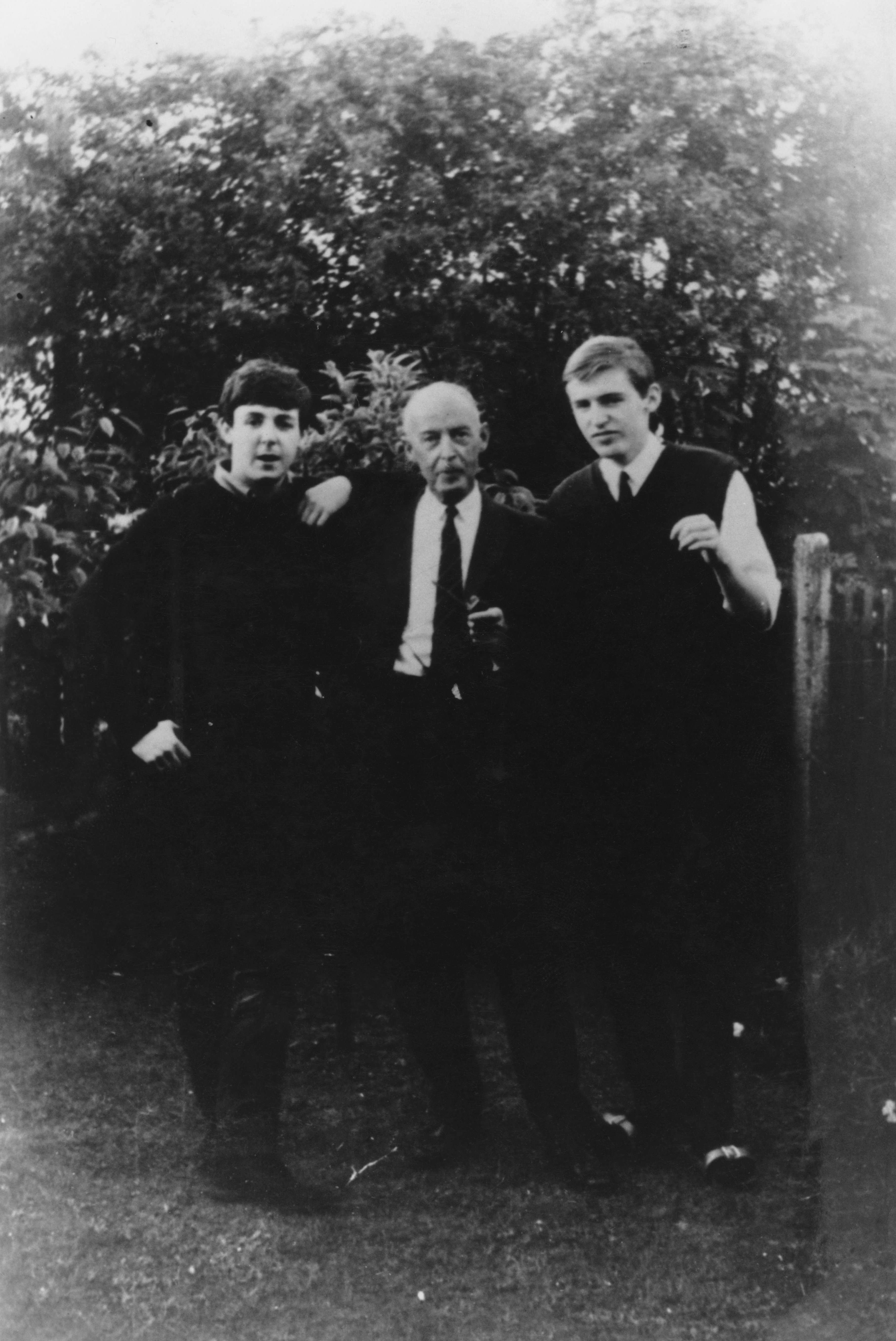 Paul McCartney with his father and brother Mike circa 1960 | Source: Getty Images 