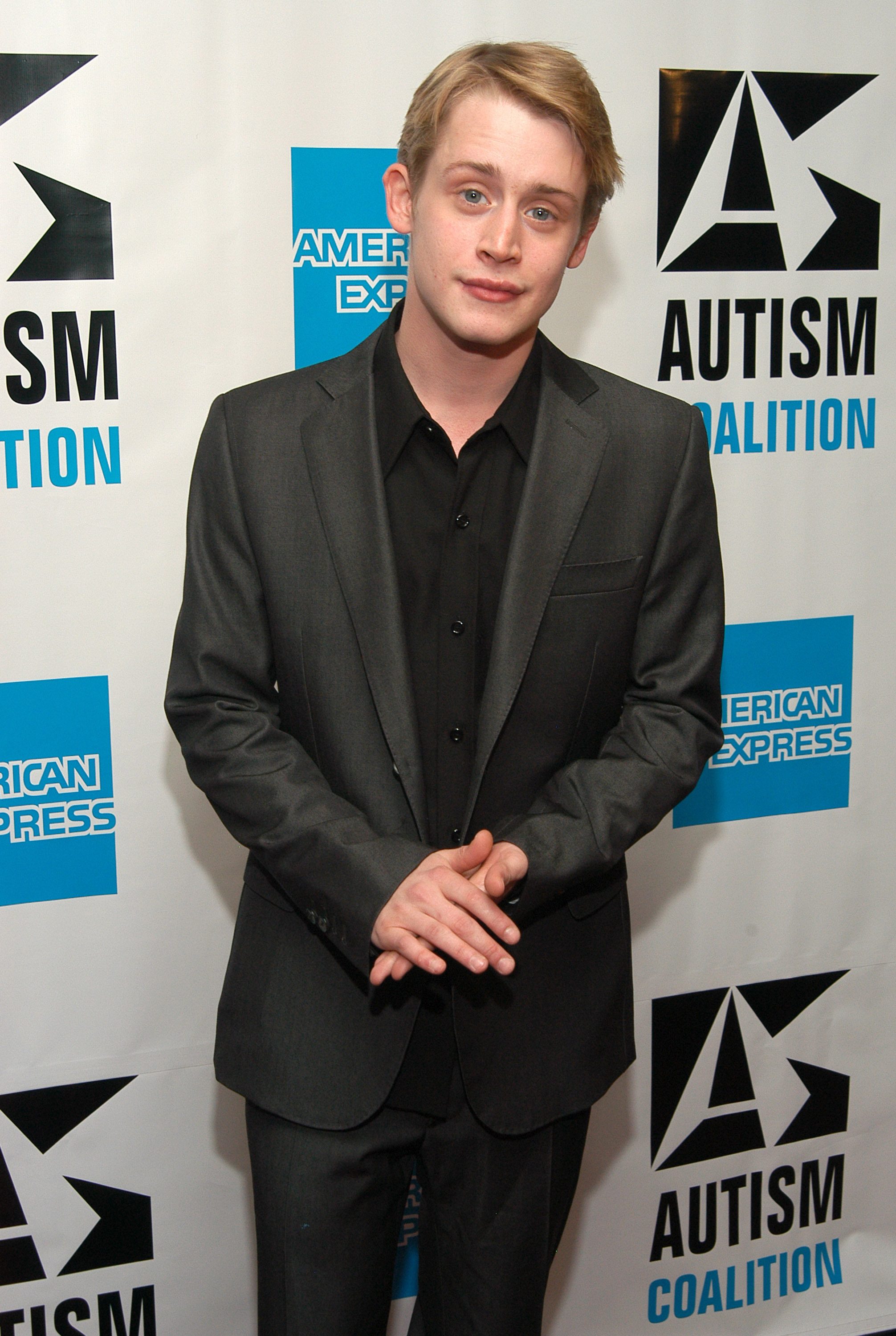 Macaulay Culkin at the "Night of Too Many Stars" benefit in New York City in 2003 | Source: Getty Images