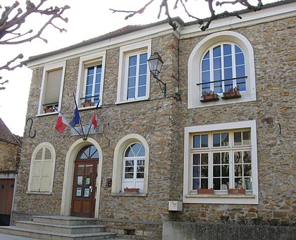 La mairie de Presles-en-Brie | Source: Wikipedia La mairie de Presles-en-Brie | Source: Wikipedia