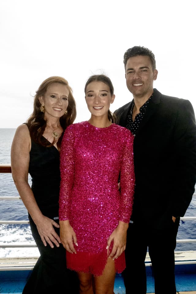Suki and Chad Tipp with one of their daughters, posted on July 2, 2024 | Source: Facebook/suki.tipp