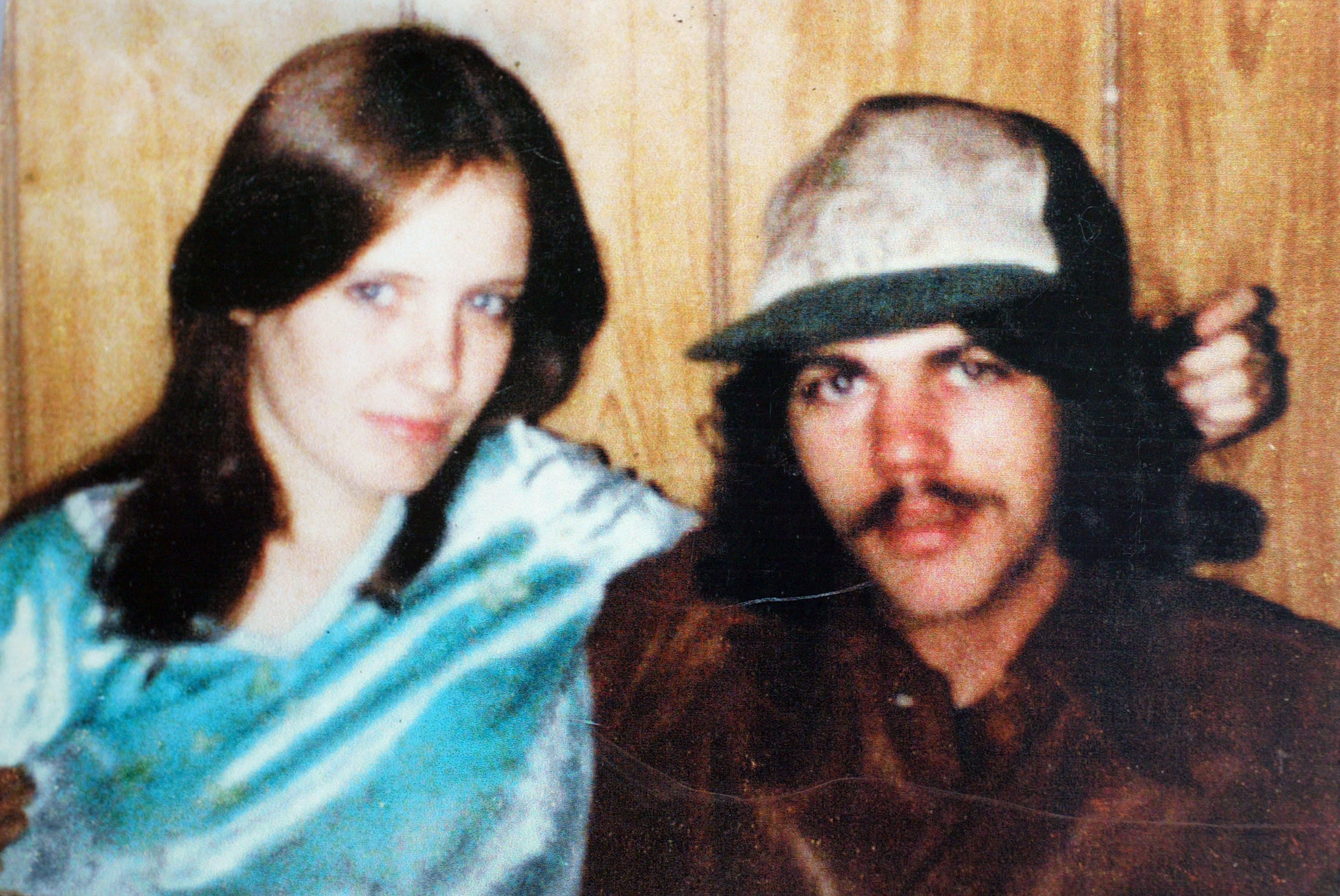 Terry Wallis und seine Frau Sandra in Arkansas im Jahr 1984 | Quelle: Getty Images