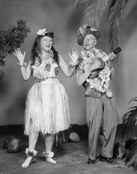 Promotional portrait of Marjorie Main and Percy Kilbride as the titular characters in "Ma and Pa Kettle at Waikiki" in 1955. | Photo: Getty Images