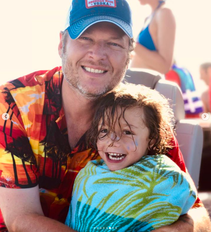 Blake Shelton and Apollo Rossdale posing for a picture, posted on June 19, 2022 | Source: Instagram/gwenstefani