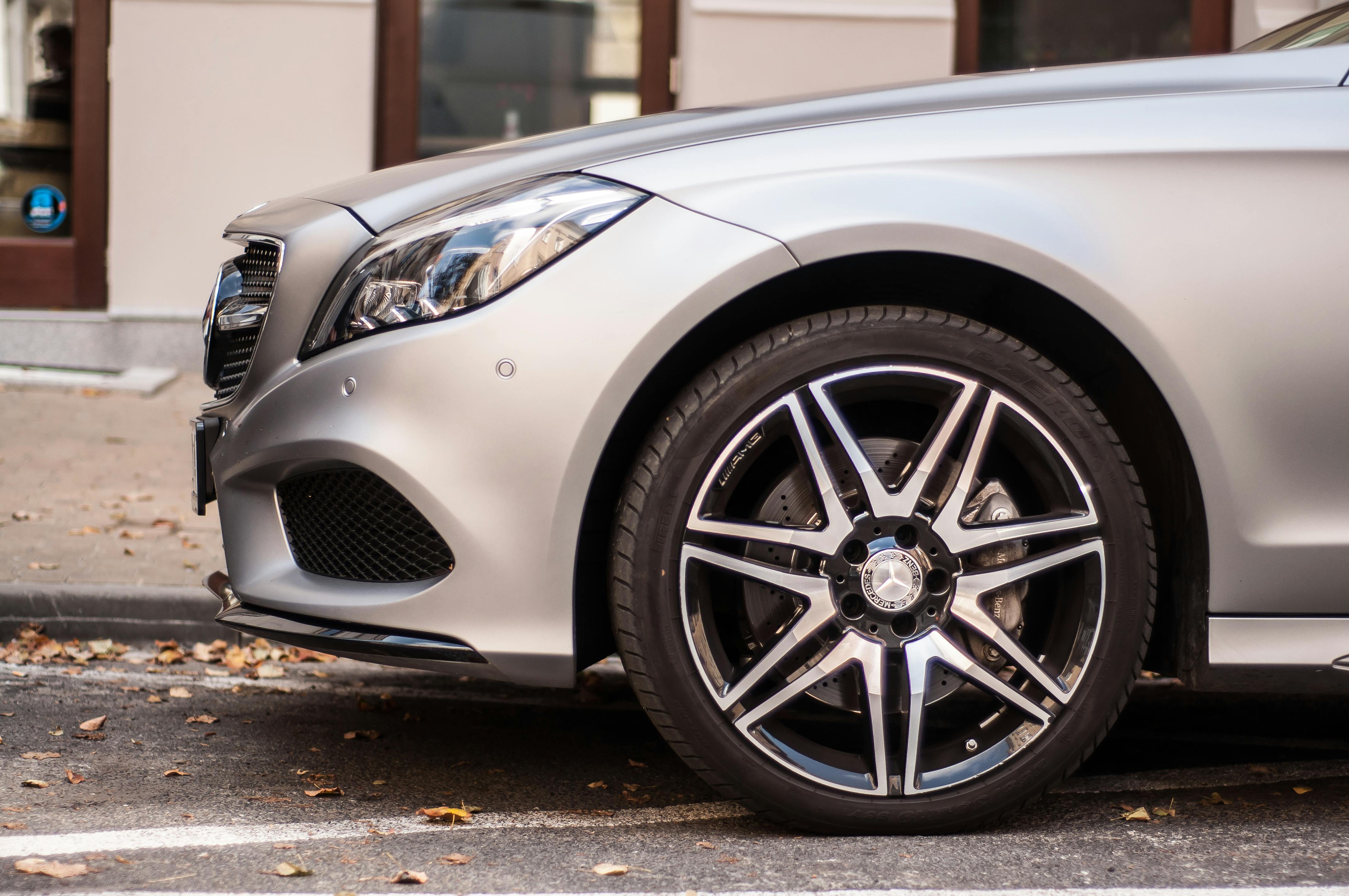 A car parked on the road | Source: Pexels