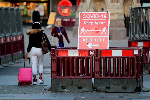 Un panneau Covid à Leicester, au début d'un lock-out national en l'Angleterre. |Photo : Getty Images