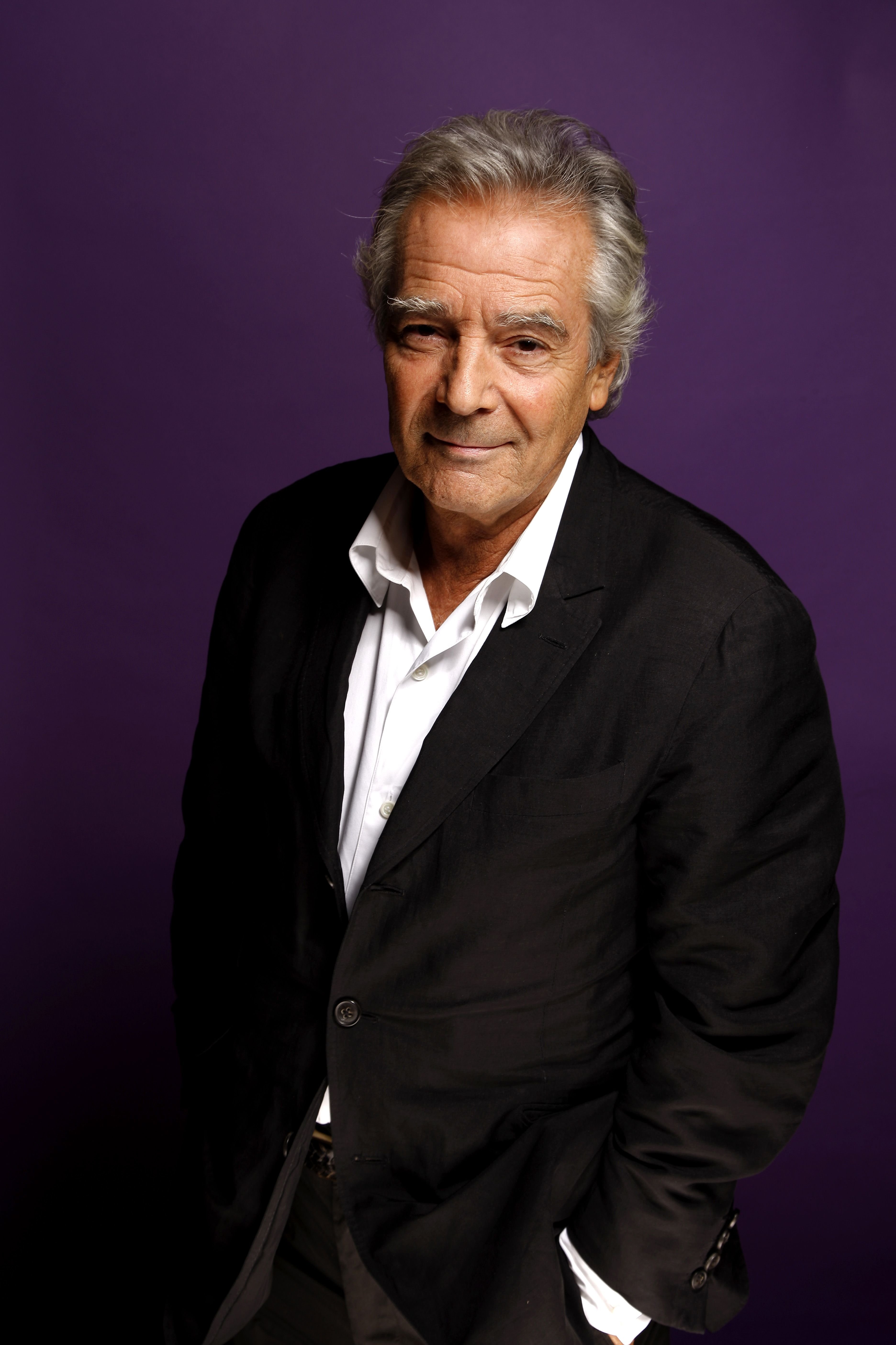 Pierre Arditi sur le tournage de l'émission "Vous Aurez le Dernier Mot" à Paris. | Photo : Getty Images Pierre Arditi sur le tournage de l'émission "Vous Aurez le Dernier Mot" à Paris. | Photo : Getty Images