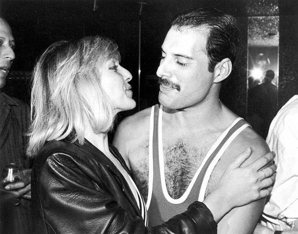 Freddie Mercury and Mary Austin at the Xenon nightclub, London, UK, in September 1984. | Photo: Getty Images