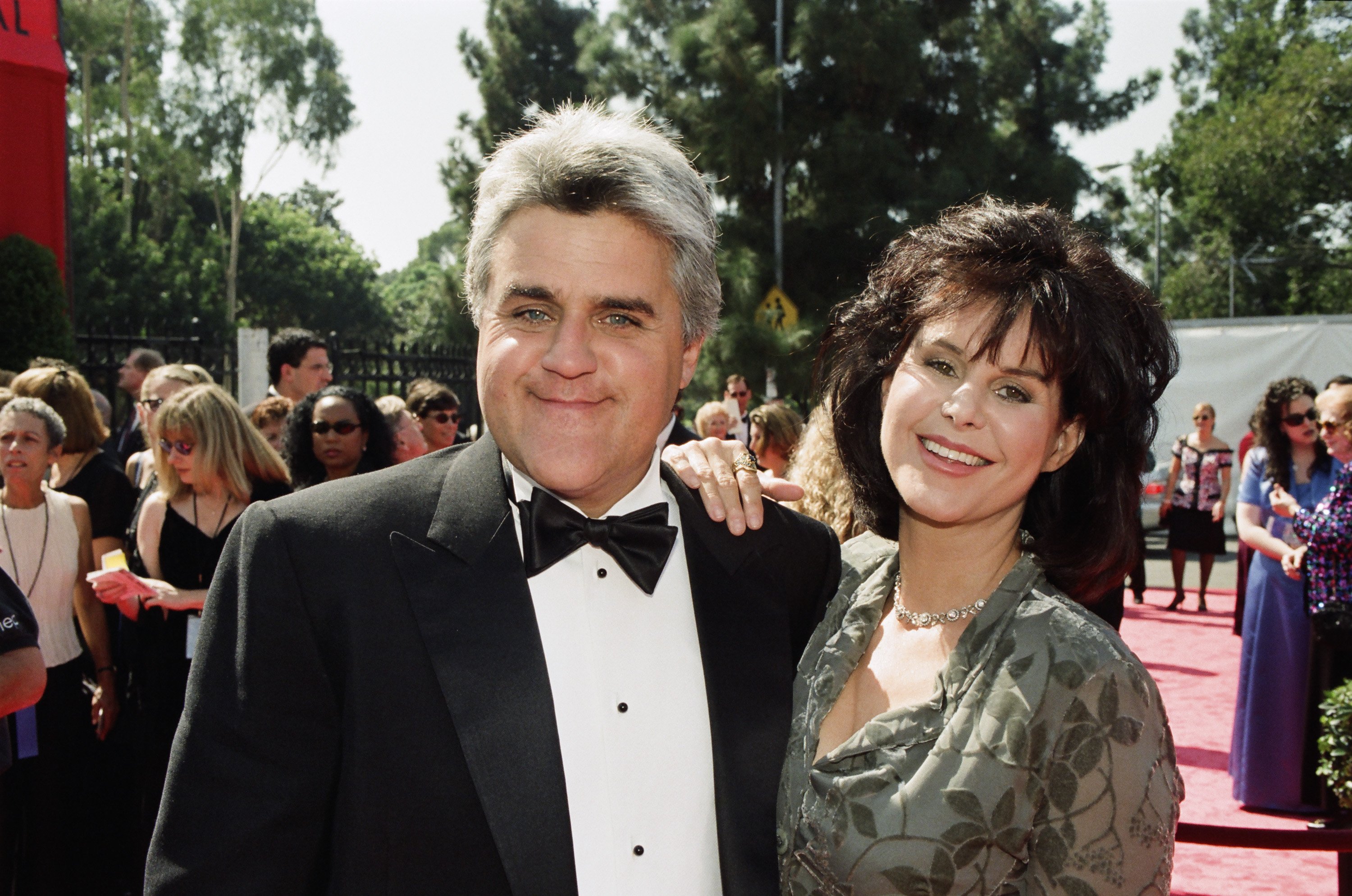 Jay Leno, Mavis Leno arrive at the 50th Annual Primetime Emmy Awards held at the Shrine Auditorium in Los Angeles, CA on September 13, 1998. | Source: Getty Images