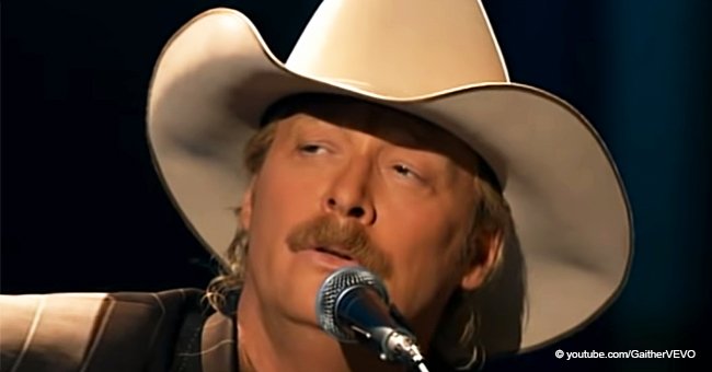 Video of Alan Jackson Singing ‘The Old Rugged Cross’ Gives Old-School Gospel Vibes to This Day 