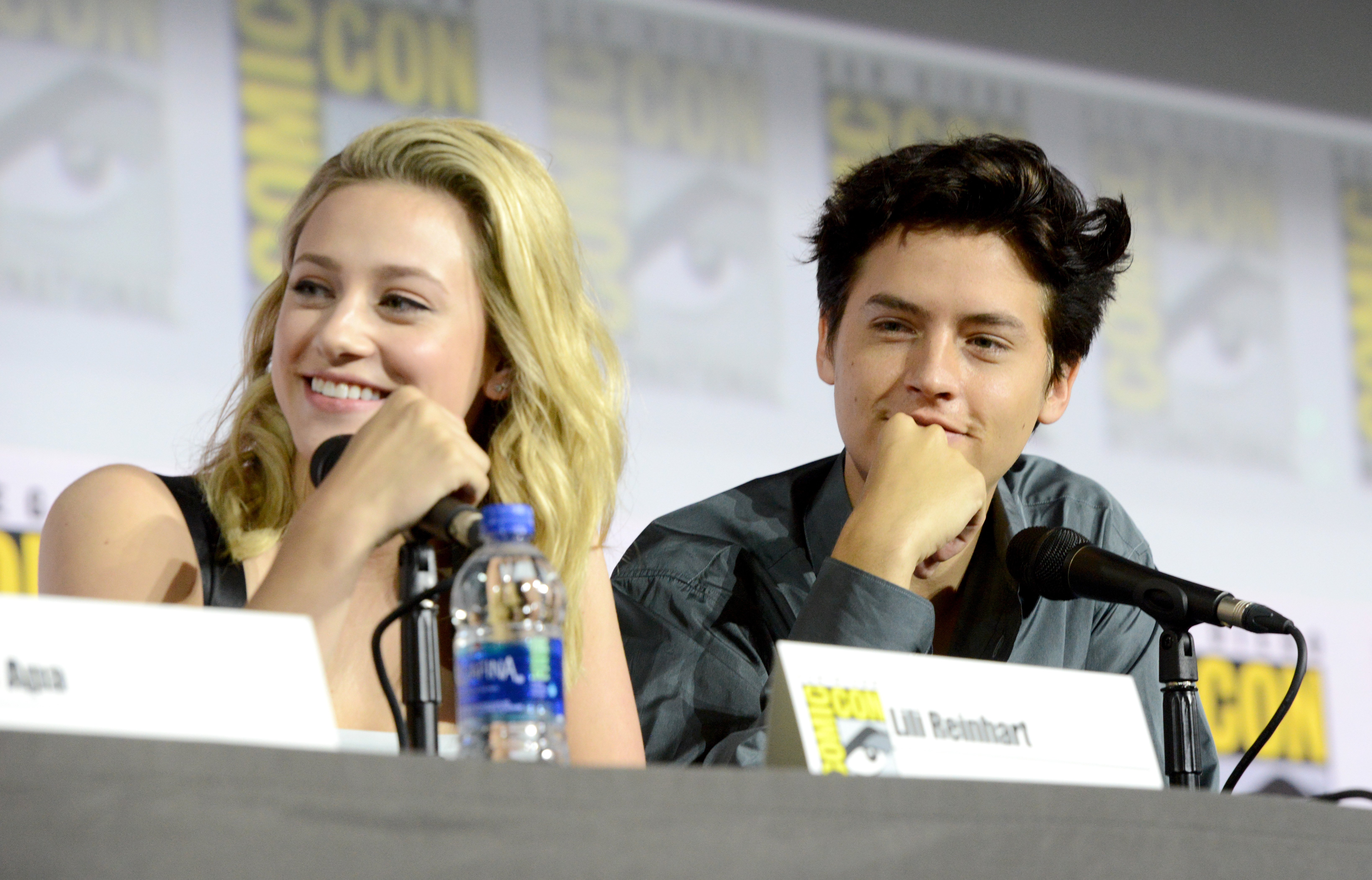 Lili Reinhart and Cole Sprouse at the 2019 Comic-Con International on July 21, 2019, in San Diego, California. | Source: Getty Images