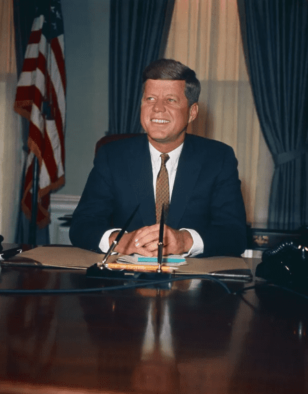 Präsident JFK im White House, frühe 1960er.| Quelle: Getty Images