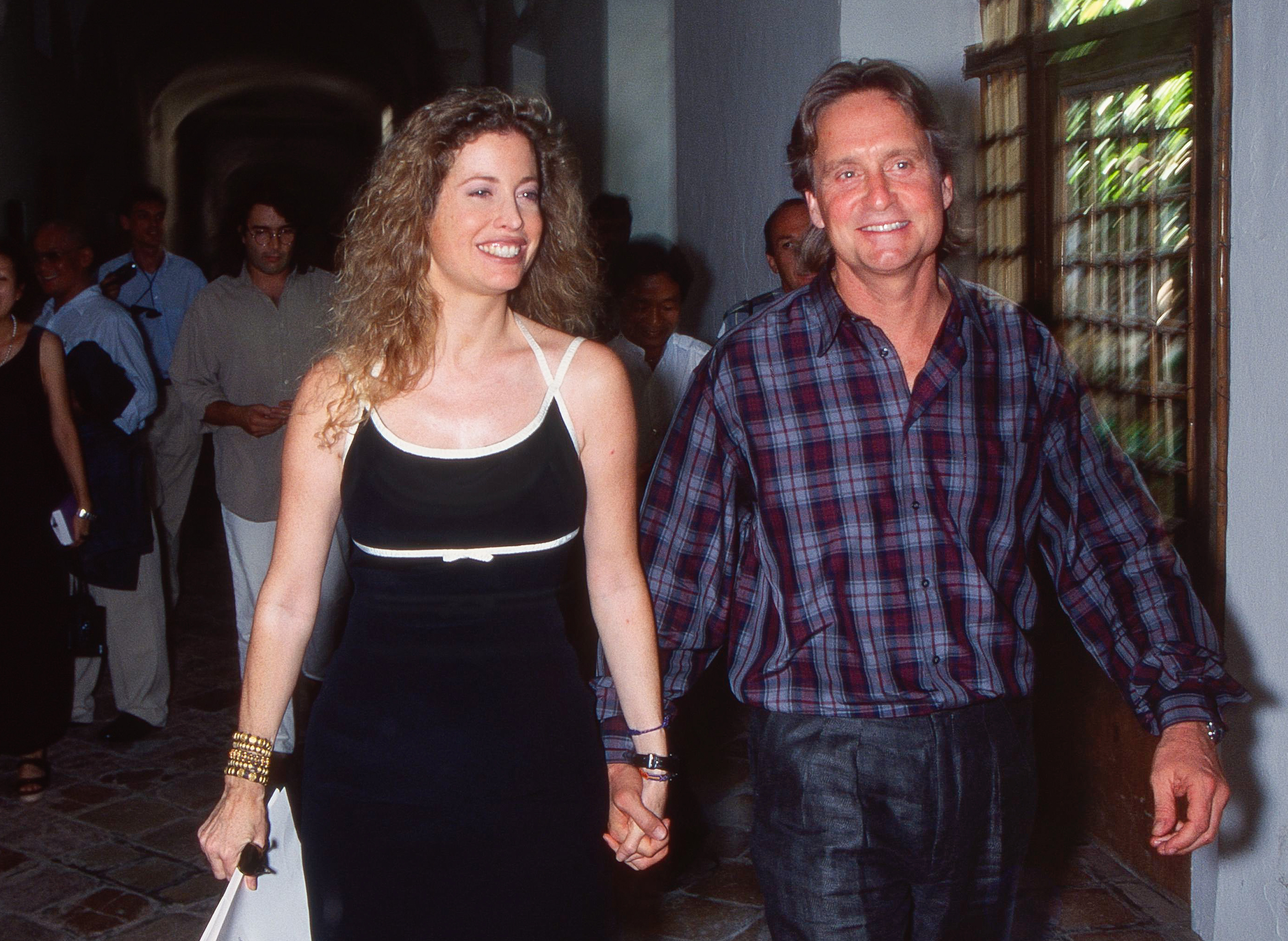 Diandra Luker and Michael Douglas spotted in Mallorca, Spain on August 20, 1994 | Source: Getty Images
