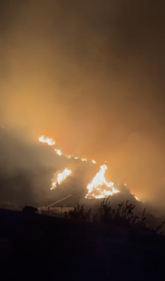 A still from a clip of the Los Angeles wildfires shared by Cary Elwes. | Source: Instagram/caryelwes