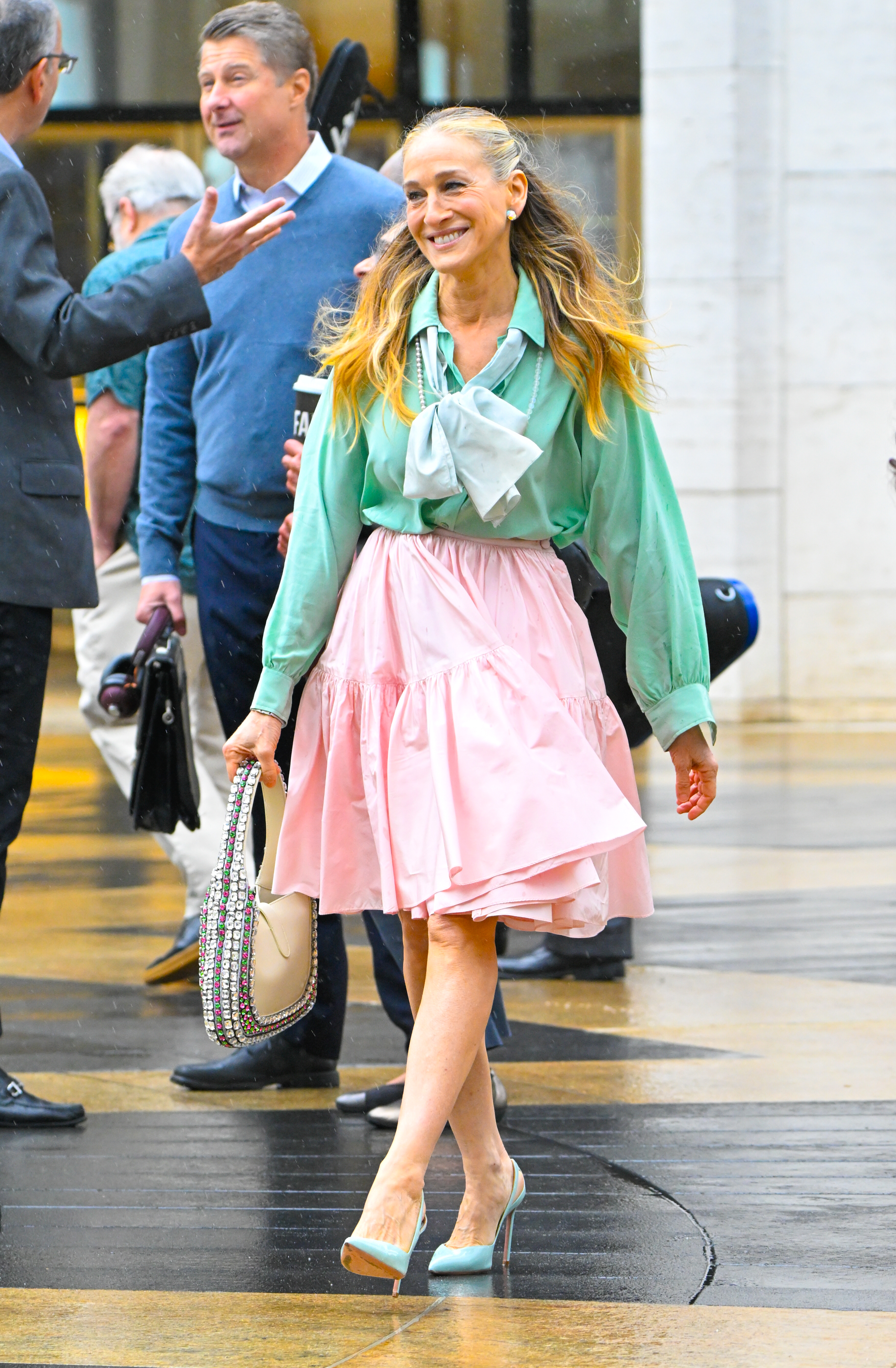 Sarah Jessica Parker on the set of "And Just Like That..." in New York in 2024 | Source: Getty Images