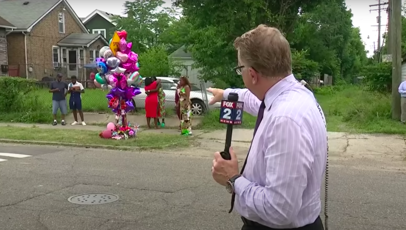 A screenshot of a Fox 2 Detroit correspondent showing Wynter Cole Smith's memorial site in her community, posted on July 6, 2023. | Source: YouTube.com/Fox 2 Detroit