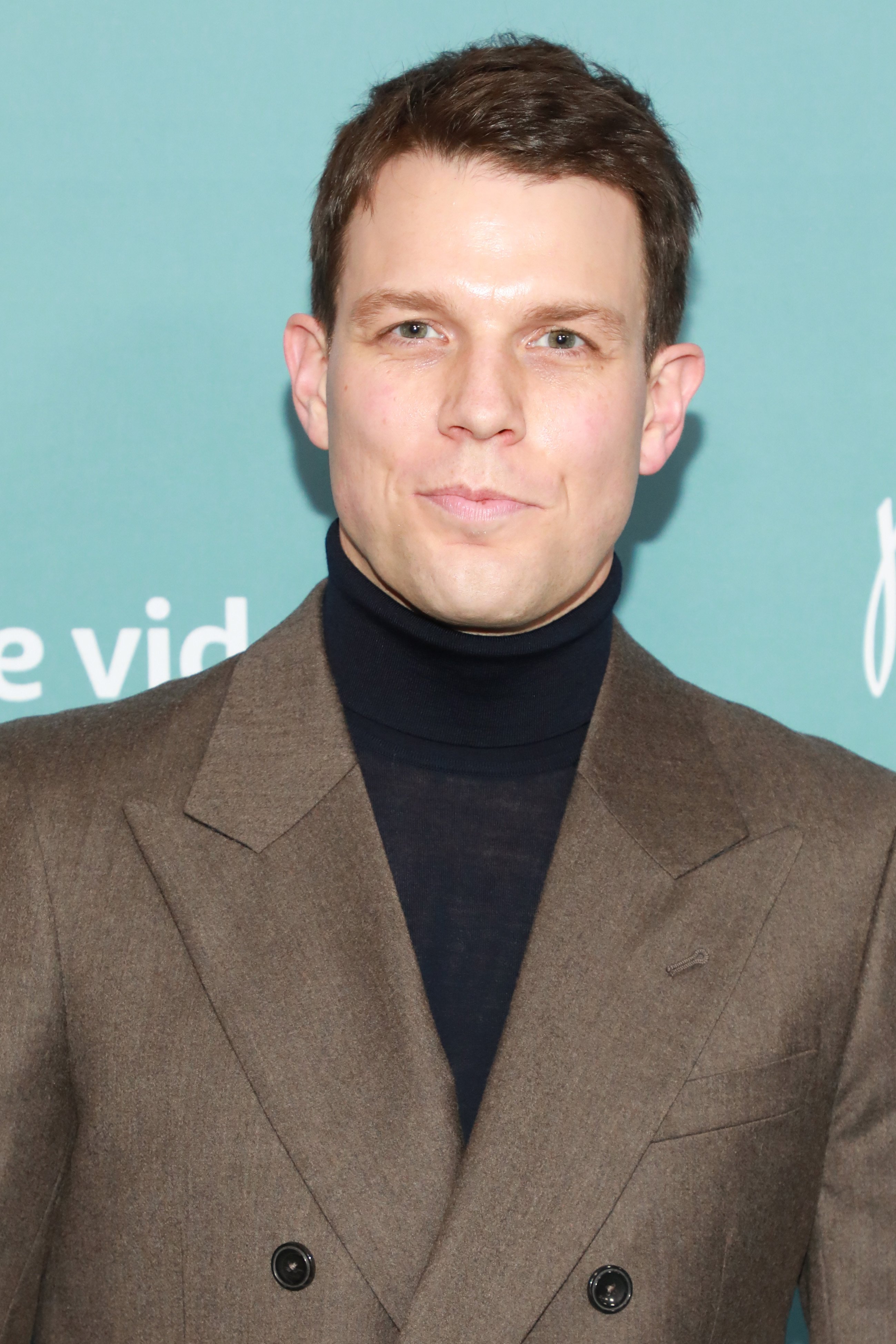 Jake Lacy photographed at the "Being The Ricardos"  premiere In New York | Source: Getty Images