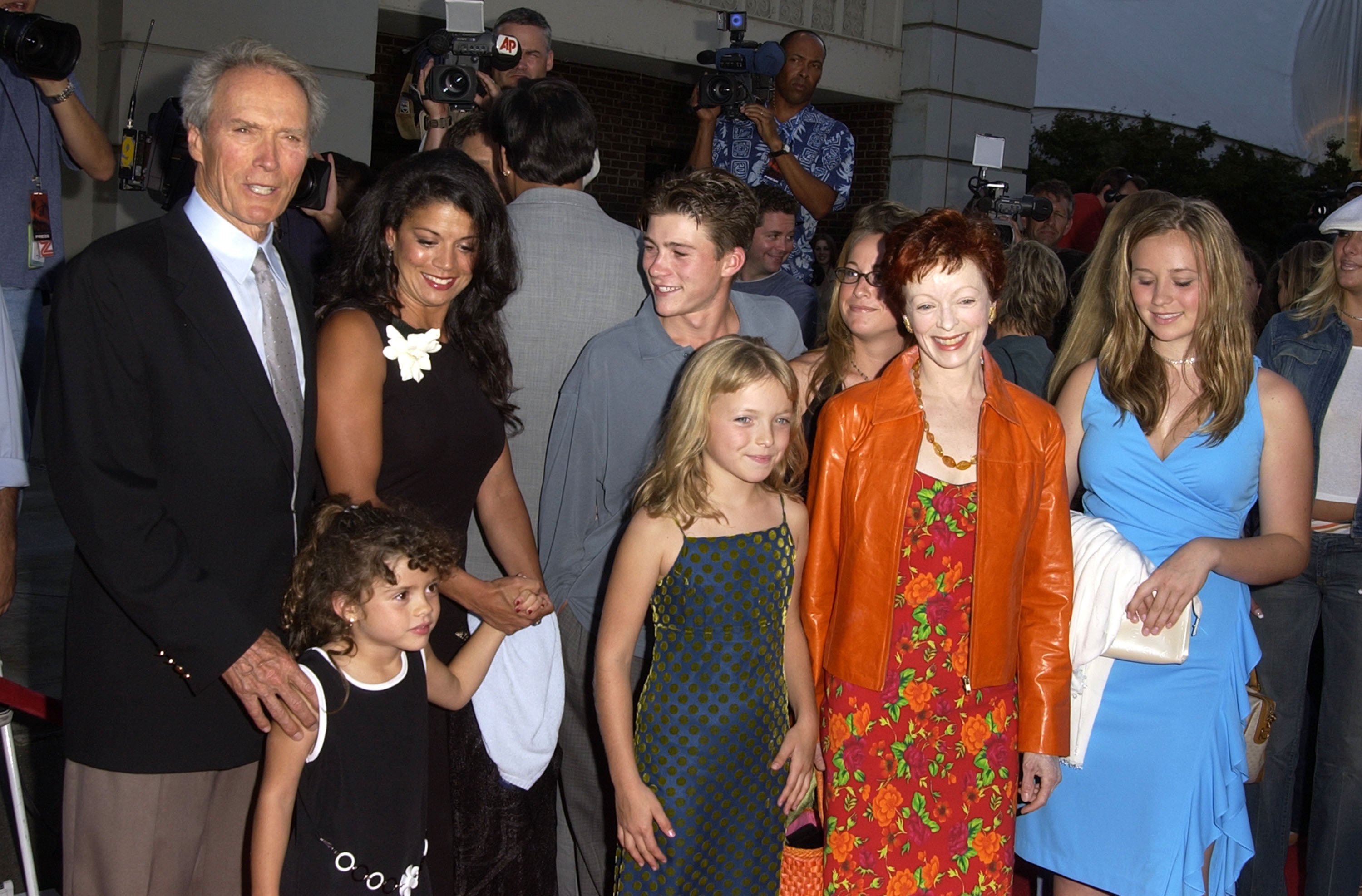 Clint, Dina, Frances Fisher, Scott, Kathryn, Francesca, and Morgan Eastwood at the "Blood Work" premiere on August 6, 2002. | Source: Getty Images