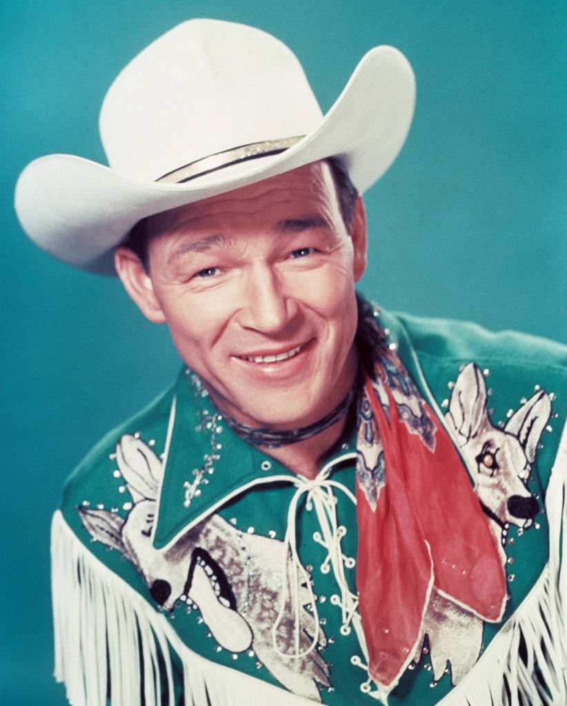 US actor and singer Roy Rogers wearing a white cowboy hat circa 1950. | Photo: Getty Images