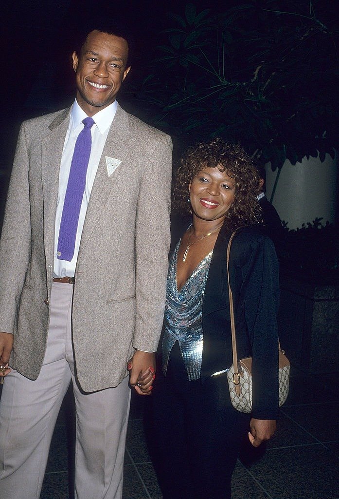 Kevin Peter Hall and Alaina Reed attend the "She Loves Me!" Opening Night Performance on July 2, 1987 at the Dorothy Chandler Pavilion, Music Center in Los Angeles, California | Photo: Getty Images