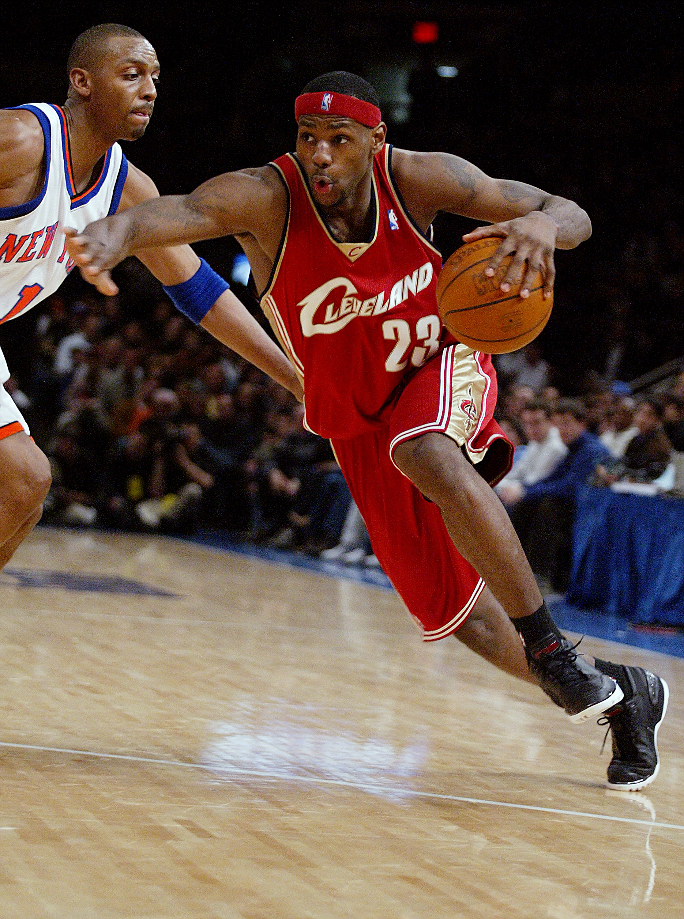 LeBron James early in his career playing for the Cleveland Cavaliers circa 2002 | Source: Getty Images