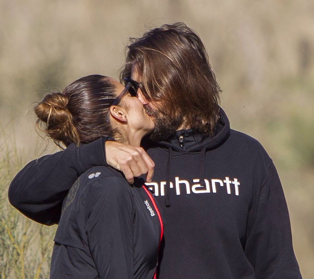 Lara Álvarez y Román Mosteiro fueron vistos el 6 de diciembre de 2016 en Madrid, España. | Foto: Getty Images