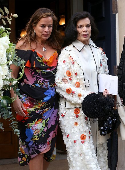 Jade Jagger and Bianca Jagger at Spencer House on March 5, 2016 in London, England. | Photo: Getty Images